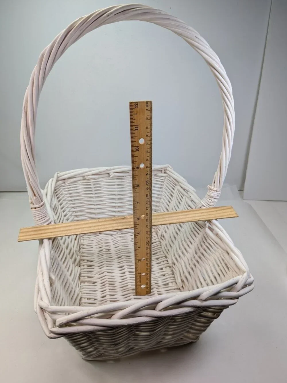 VTG Extra Large Whitewash Wicker Basket Fixed High Arch Handle Gathering Basket